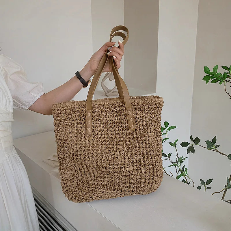 Cabas bohème revisité dans un style moderne