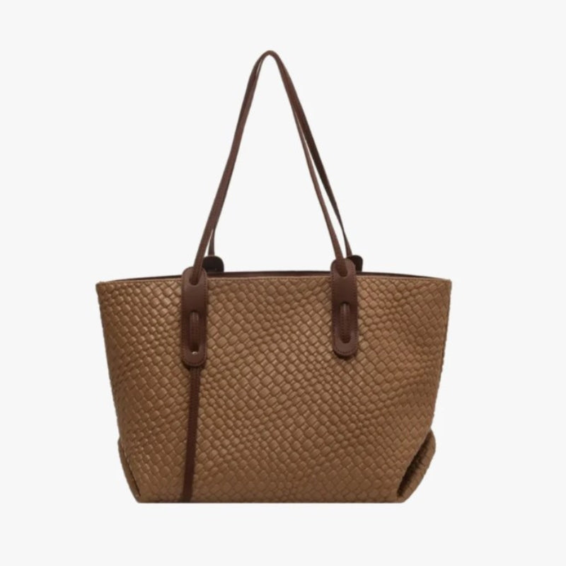 Cabas façonné selon un style tressé