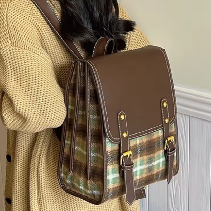 Cartable femme rétro avec motif à carreaux