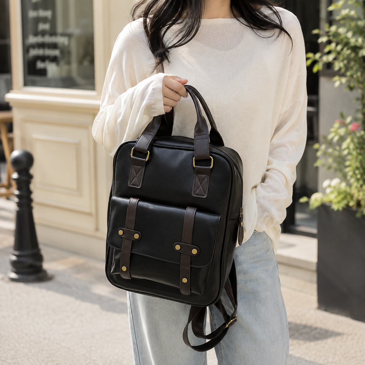 Cartable marron féminin avec plusieurs poches