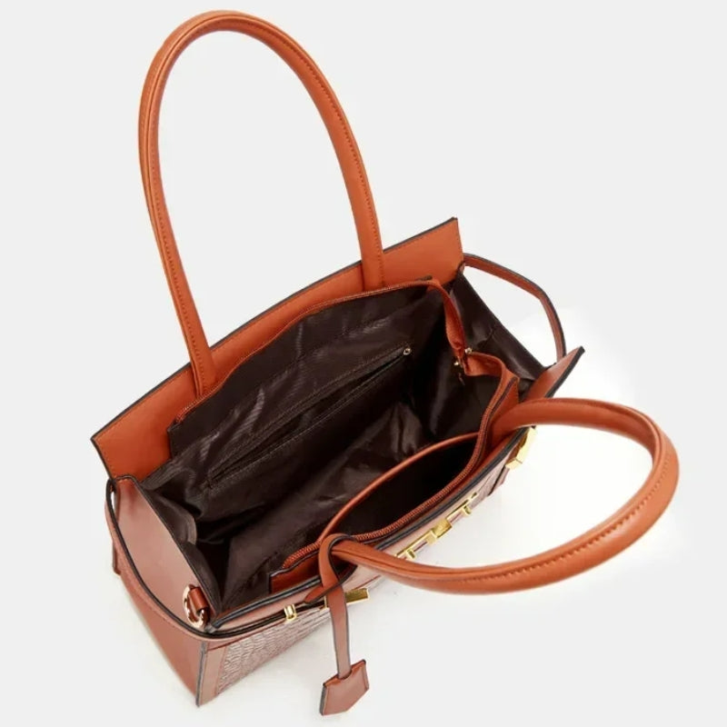 Duo féminin comprenant sac et portefeuille