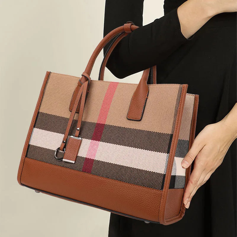 Élégant sac en tissu et simili au format fourre-tout
