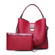 Borsa e pochette rosse