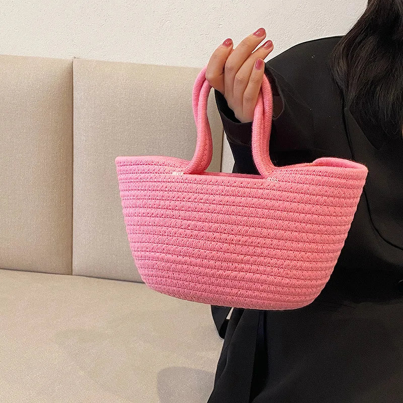 Panier à main tendance aux couleurs variées