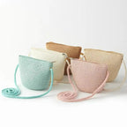 Panier pour jeune fille en paille