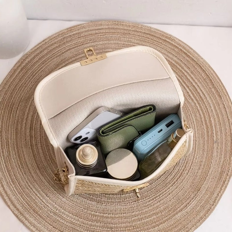 Petit format de sac chic en paille