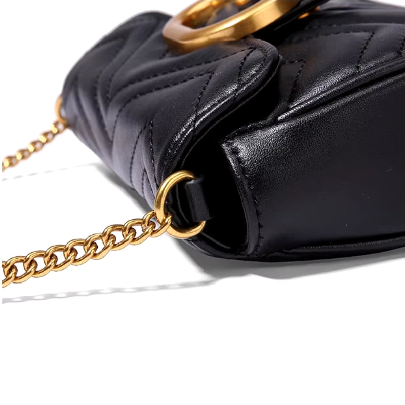 Petit sac à main avec chaînette dorée glamour