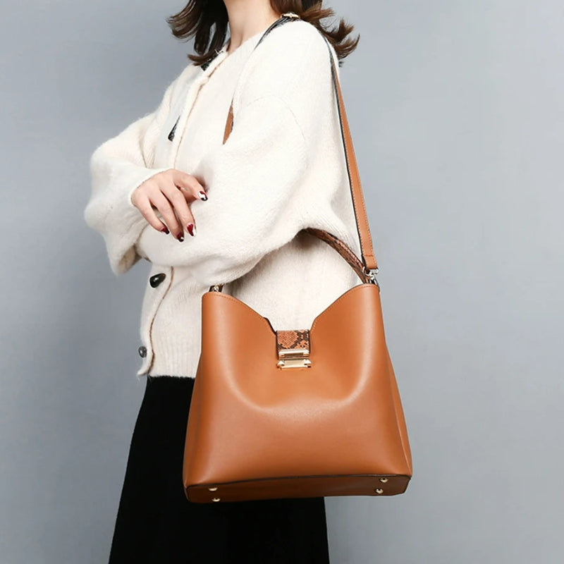 Pochette assortie avec son sac