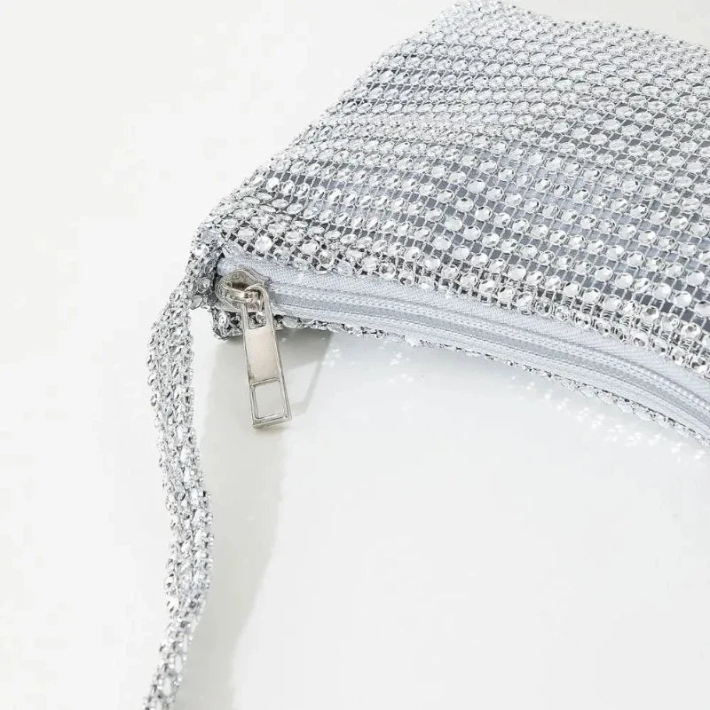 Pochette brillante au design chic pour soirée
