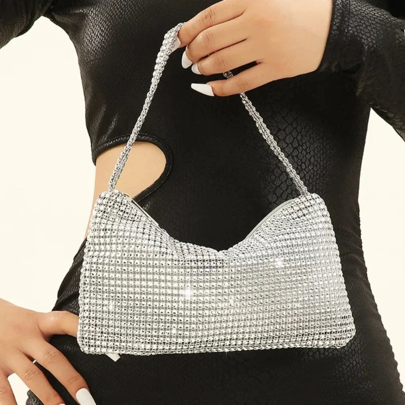 Pochette chic et scintillante pour soirée