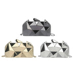 Pochette de soirée au motif géométrique
