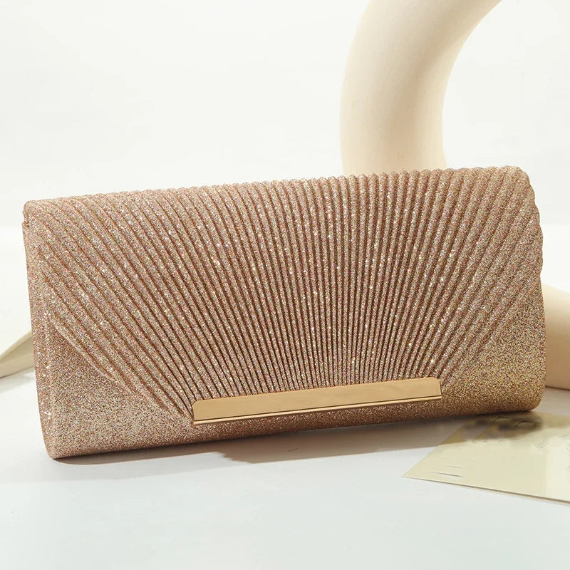 Pochette féminine et tendance de soirée