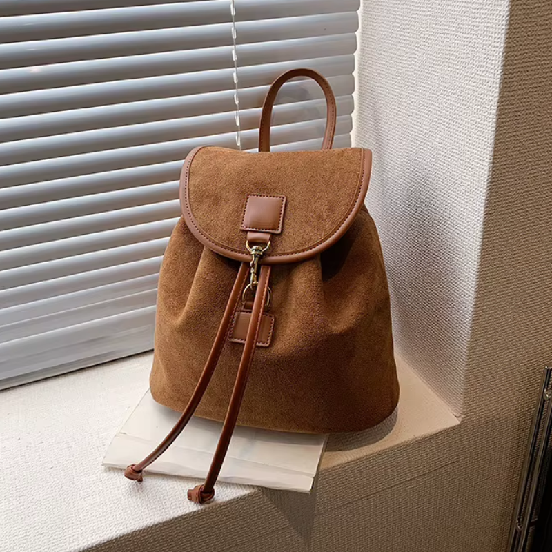 Sac à dos chic à l’effet daim élégant