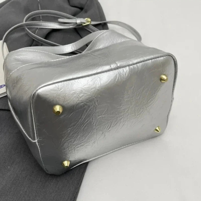 Sac à main ample façon fourre-tout minimaliste et élégant