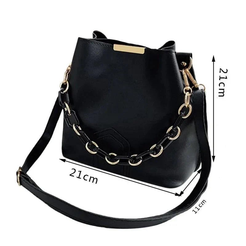 Sac à main avec chaîne au style décontracté