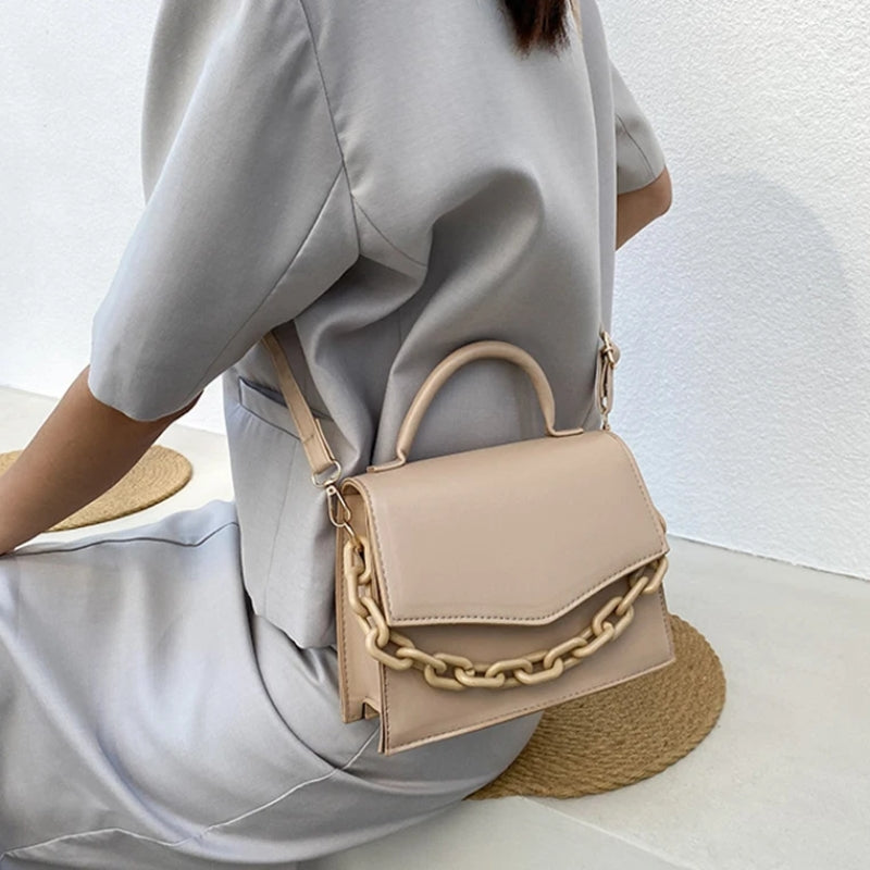 Sac à main avec chaîne tendance
