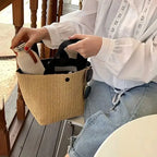 Sac à main beige façon panier de paille tendance