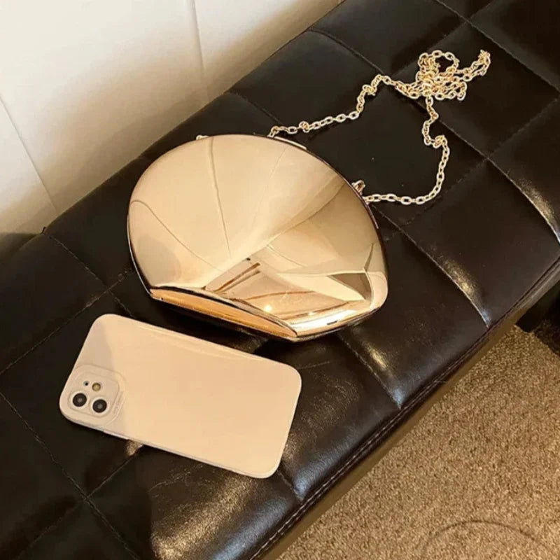 Sac à main brillant forme coquillage pour soirée