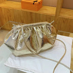 Sac à main de soirée au style somptueux et froissé moderne