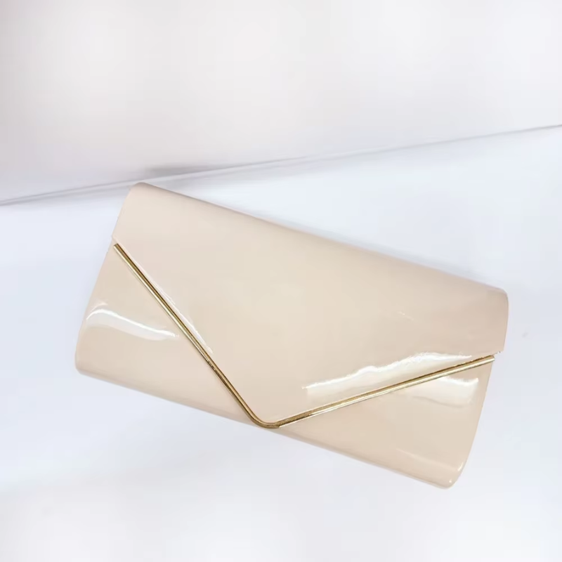 Sac à main destiné aux cérémonies de mariage