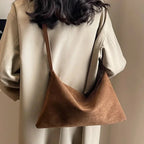 Sac à main élégant façon baguette minimaliste