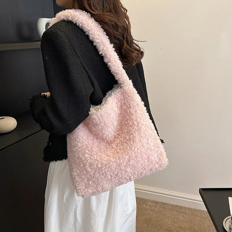 Sac à main en fourrure synthétique polyvalent