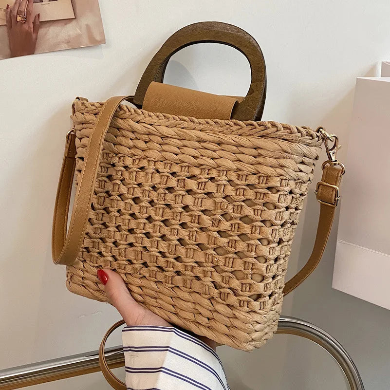 Sac à main en paille esprit panier bohème