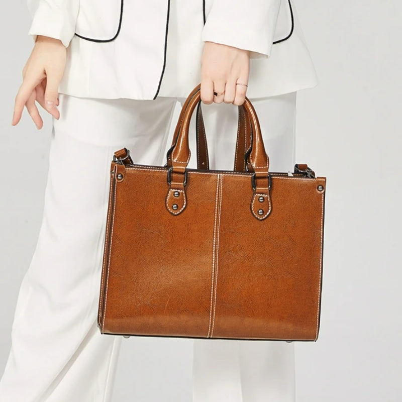 Sac à main fabriqué en cuir marron