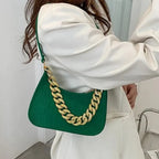 Sac à main femme de forme baguette avec chaîne