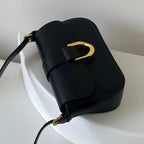Sac à main luxueux de forme baguette