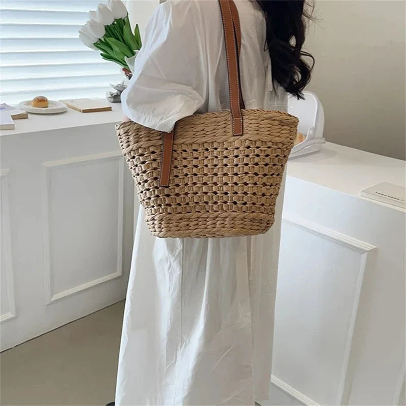 Sac à main marron façon panier rétro