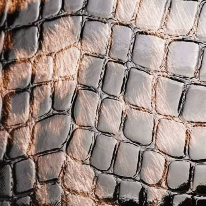 Sac à main motif léopard effet crocodile texturé