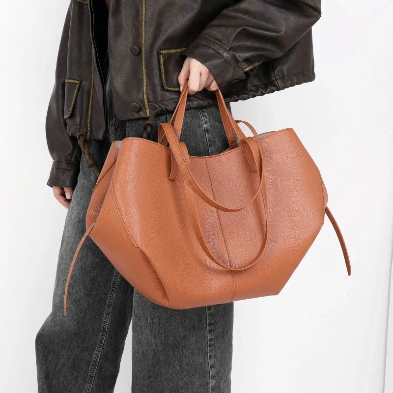 Sac à main pour étudiante en cours