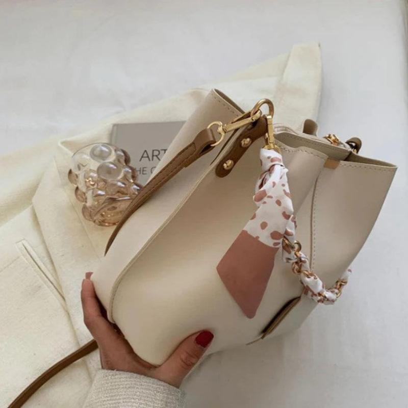 Sac à main pour femme de forme seau