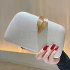 Sac à main pour mariage décoré d’une feuille dorée luxueuse