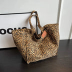 Sac à main spacieux imprimé léopard