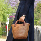 Sac à main style panier en osier poignée bois