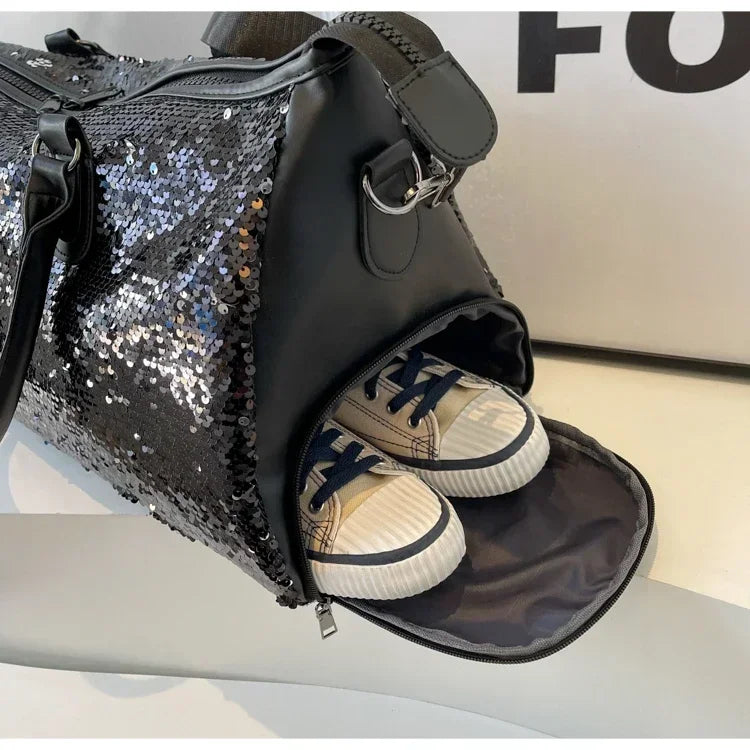 Sac à main tendance, brillant et couvert de paillettes