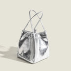 Sac argenté pour femme au format seau