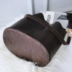 Sac aspect croco forme seau