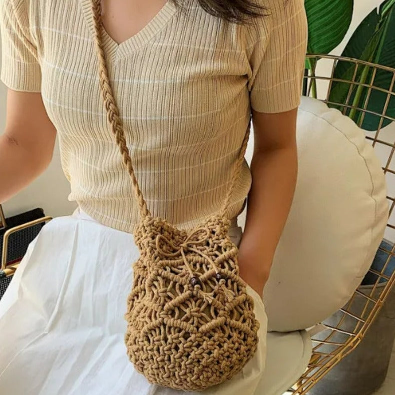 Sac avec tissage en macramé