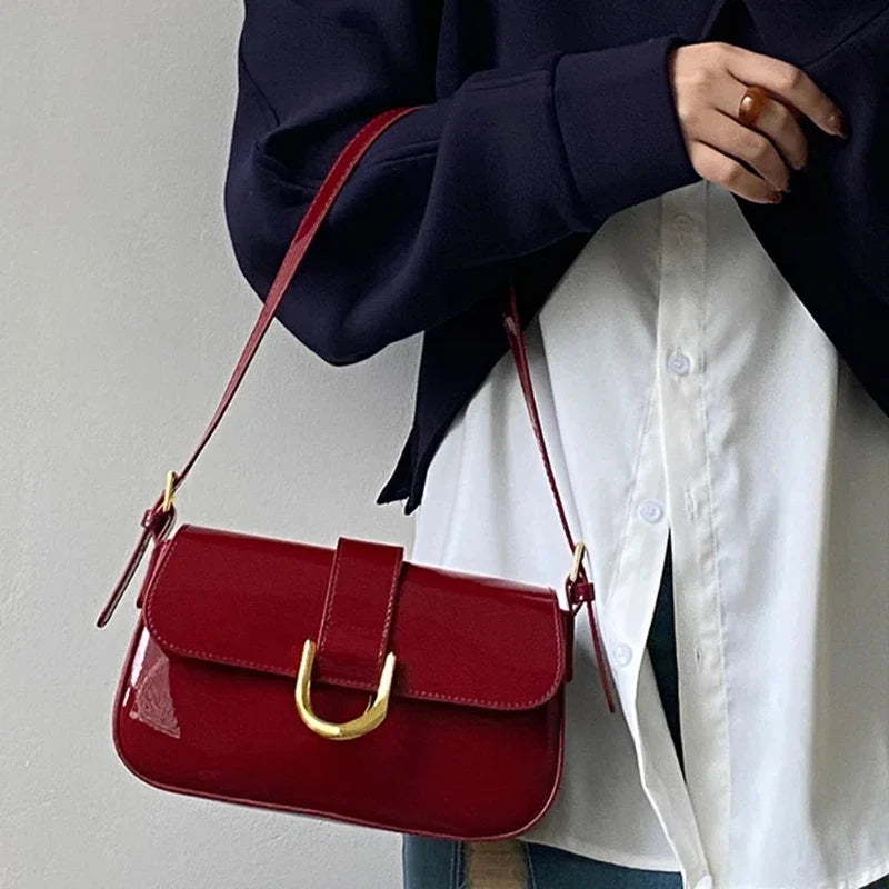 Sac baguette luxueux avec finition raffinée
