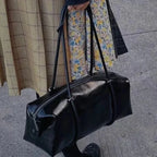 Sac baguette noir élégant au charme intemporel