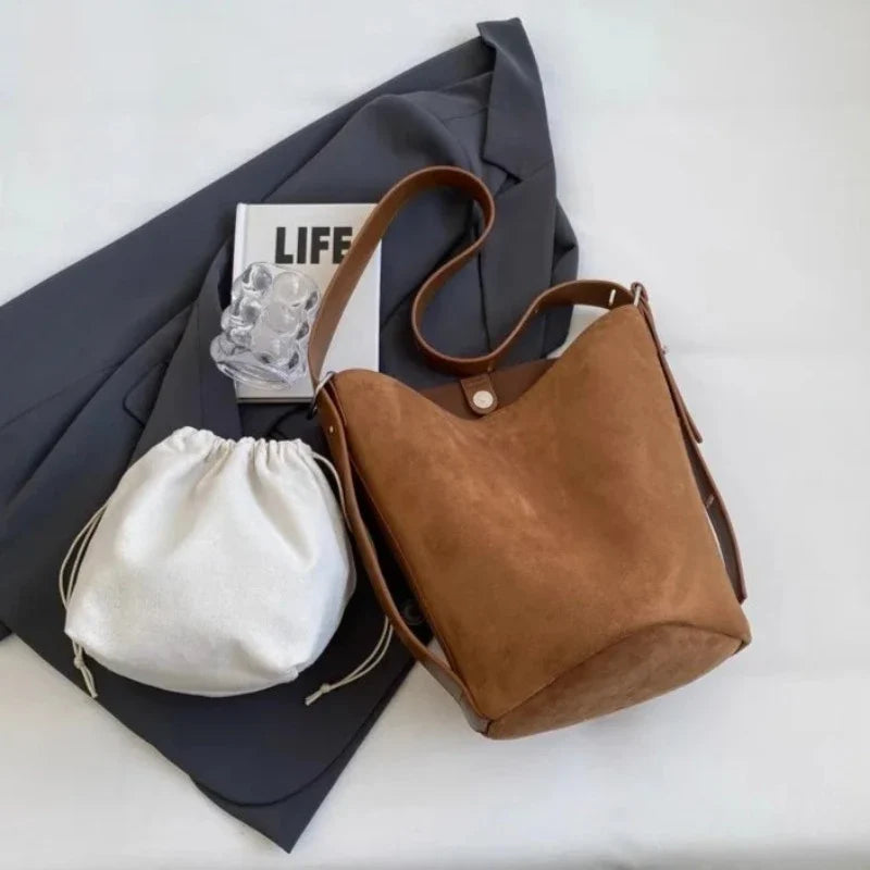 Sac bandoulière féminin forme seau