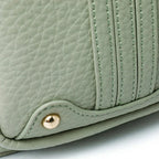 Sac bandoulière femme à porter sur la poitrine