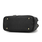Sac carré porté à la main ou en bandoulière