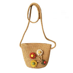 Sac de fille confectionné en paille