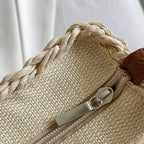 Sac de forme demi-lune en paille