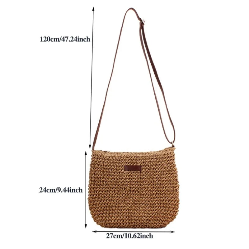 Sac de paille porté en bandoulière