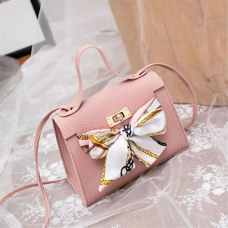 Sac de petite fille avec nœud papillon